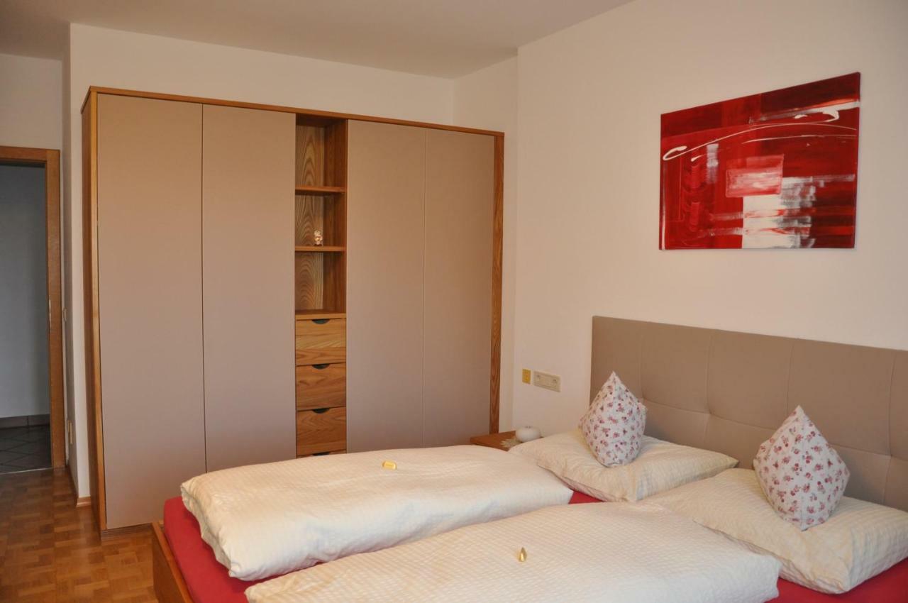 Gaestehaus Pfuss Caldaro Εξωτερικό φωτογραφία